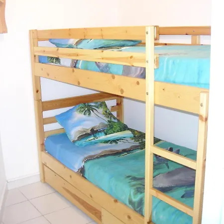 Apartmán De 2 Chambres A Avec Piscine Partagee A 1 Km De La Plage